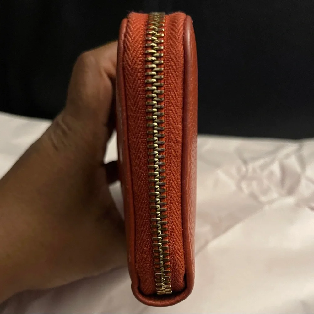 Ferragamo 22C843 Women's Long Wallet Gancho City Red Salvatore Ferragamo, red